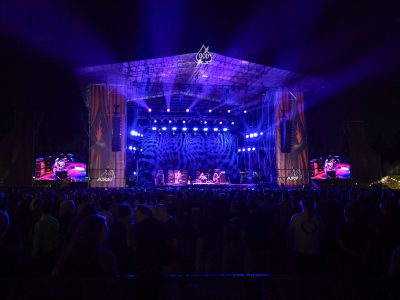 ARF25_Dinosaur_Jr_08_OscarLTejeda